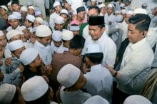 Pj Gubernur Sumut Kunjungi Pesantren Mustafawiyah Purba Baru, Motivasi Para Santri