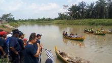 Bupati Sergai Lepas Lomba Dayung Sampan Tradisional di Bantaran Sungai Rampah