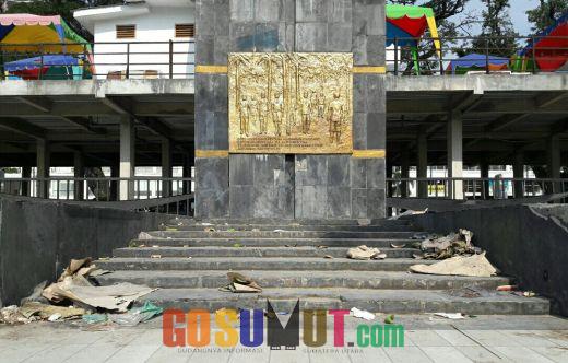 Boydo : Pemerintah Gagal Mengatasi Sampah di Monumen Bersejarah