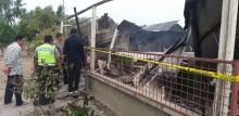 Rumah Jaga Kandang Ayam Terbakar, 20 Juta Rupiah Uang Gosong Dilahap Api