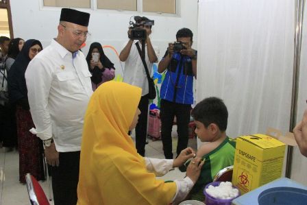 Wali Kota Canangkan Kampanye Imunisasi MR Di Kota Medan, 585.641 Anak Menjadi Target