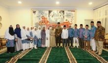 Tiba di Kualanamu, 15 Jemaah Haji Asal Kepulauan Nias Bahagia Silaturahmi dengan Wagub Musa Rajekshah