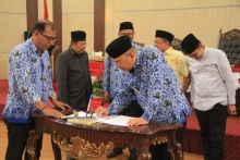 DPRD Medan Terima LPJ Wali Kota Atas Pelaksanaan APBD 2017