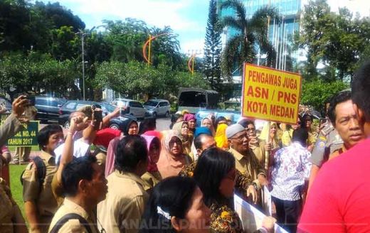 Perwal 44/2017 Harus Direvisi WaliKota Medan, Kadisdik Buang Badan