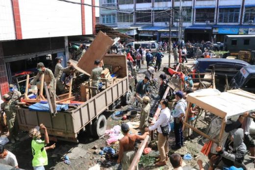 Pemko Medan Bersihkan PK5 di Pasar Kampung Lalang