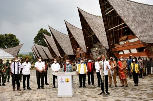 Kunjungan Kerja di Sumut, Dua Objek Wisata Ikonik di Samosir Tarik Perhatian Jokowi