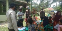 Dua Desa di Huristak Gelar Vaksinasi, Dipantau PJU Polres Palas