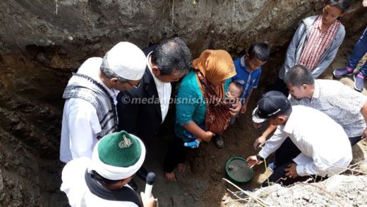 Bupati Simalungun Letakkan Batu Pertama Monumen Tragedi KM Sinar Bangun