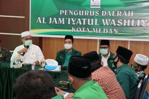 Akhyar Minta Bantuan & Dukungan Keluarga Besar Al Jamiyatul Washliyah Kota Medan Atasi Covid-19