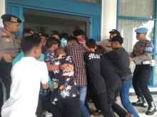 GMPM Tuding Elpi Yanti Mafia Proyek di Dinas PUPR Madina