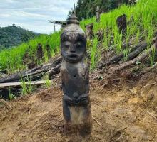 Viral.!! Patung Batu Kuno Ditemukan di Labura