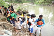 Khadijah Sharaswaty Indonesia Gelar EDarLing Kembalikan Sungai Pada Fungsinya