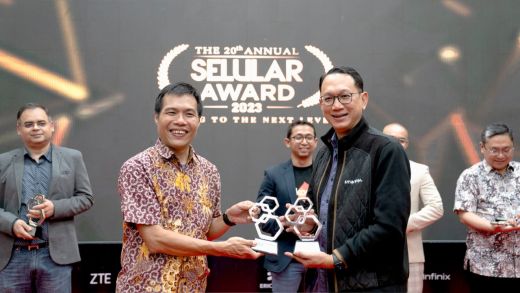 Smartfren Raih Penghargaan Best Social Movement Gerakan 100% untuk Indonesia