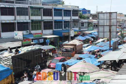 Soal Berjualan di Zona Larangan, Kepala PD Pasar Kampung Lalang Ogah di Konfirmasi