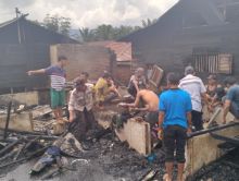 Tiga Rumah di Padang Sidempuan Ludes Dilahap Api