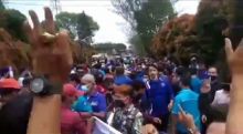 Pro KLB Hadang Massa Penolak Kongres dari Medan