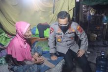 Lansia Sebatang Kara di Tanjungmorawa dapat Bantuan Kapolresta Deliserdang
