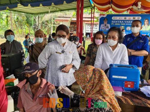 Ribuan Karyawan Kelapa Sawit di Langkat Ikuti Vaksinasi Dosis Pertama