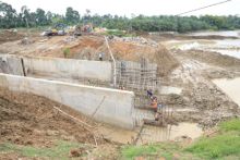 Pj Bupati Aceh Utara Minta Pelaksana Proyek Krueng Pase Segera Atasi Krisis Air Sawah