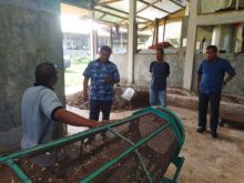 Disperindakop Aceh Utara Tinjau Rumah Produksi Pupuk Organik Tualang Lestari