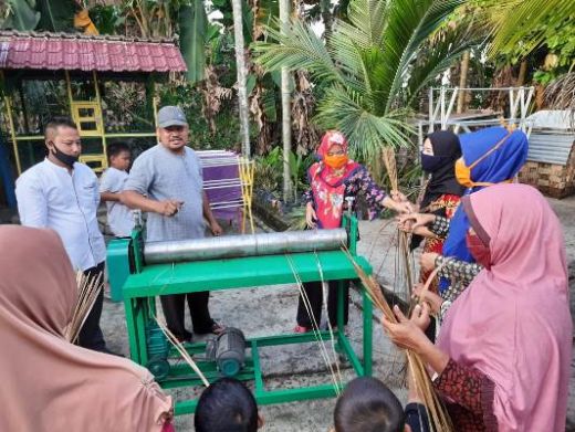 Unimed Dampingi Pengerajin Anyaman Purun Khas Suku Banjar