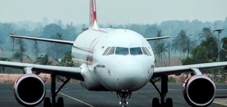 20 Menit Terbang, Batik Air Tujuan Jakarta Mendarat Darurat di Bandara Jambi