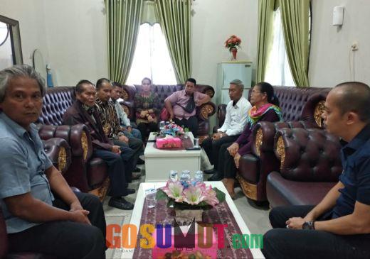 Lahan Wakaf Diduga Diserobot, STM Emplasemen Curhat kepada Wakil Ketua DPRD Langkat
