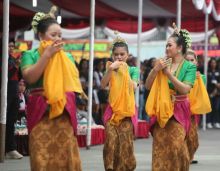 Dinas Pariwisata Simalungun Gelar Festival Budaya ‘Multi Etnis’ di Pantai Bebas Parapat