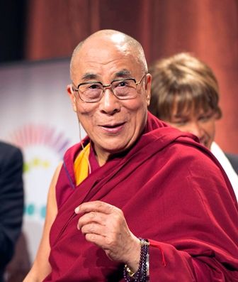 Cegah Penyebaran Corona, Dalai Lama Ajak Masyarakat Divaksin