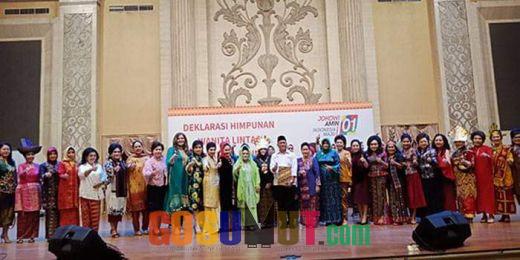 Ribuan Wanita Lintas Agama dan Etnis Deklarasi Dukung Jokowi-Ma’ruf