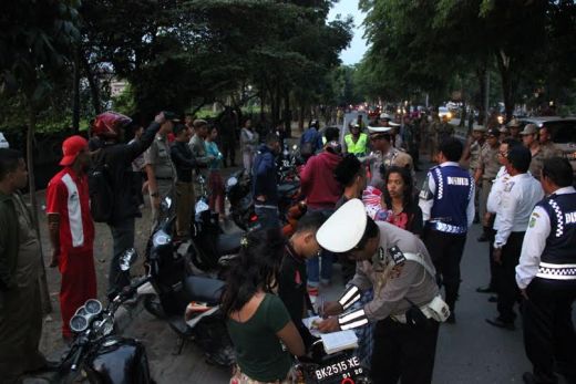 Puluhan Sepeda Motor Pelaku Asmara Subuh Ditilang