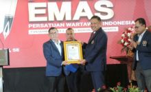 Selamat! Gubernur Sulut Terima Anugerah Pena Emas dari PWI