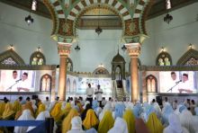 Ribuan Warga Peringati Isra Mikraj di Mesjid Raya Al Mashun