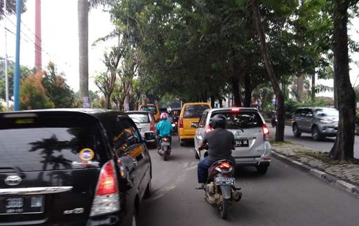 Rabu Pagi, Beberapa Jalan di Kota Medan Ramai Meski Cuaca Mendung