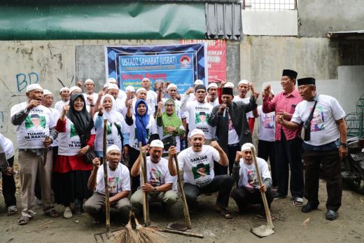 Usbat Ganjar Bersihkan Tanah Pemakaman Wakaf di Medan Bersama Serikat Tolong Menolong