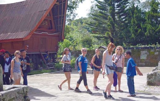 Kunjungan Wisatawan Ditargetkan Naik 8 Persen ke Samosir