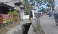 DPRD Medan Perintahkan Bongkar Bangunan di Atas Parit