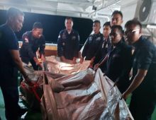 Tim SAR Temukan Benda Diduga Seluncur Darurat Sriwijaya Air SJ182