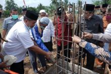 Wabup Asahan Letakan Batu Pertama Pembangunan Pondok Pesantren Syam Zalilul Akbar