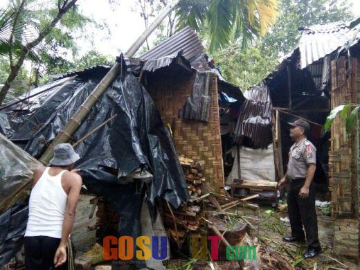 Belasan Rumah di Dua Dusun Disapu Puting Beliung