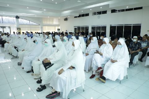 43 Anggota Korpri Asahan Berangkat Haji