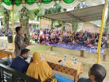 Alamak! Anggota DPRD Langkat Kaget 2 Dusun di Desa Ujung Bandar Gelap Gulita