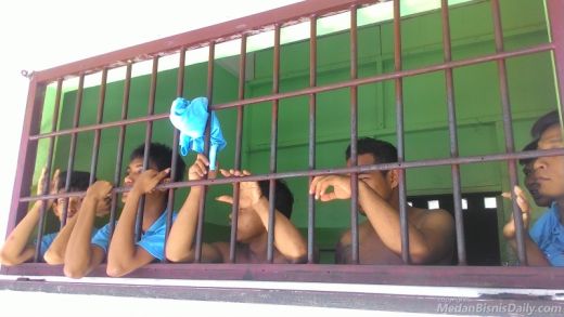 Tahanan Rutan PN Rantauprapat Berteriak-teriak Karena Kelaparan