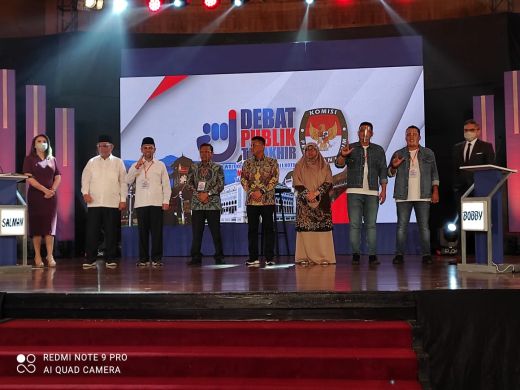 Quick Count Voxpol Pilkada Medan : Akhyar - Salman dan Bobby - Aulia Imbang