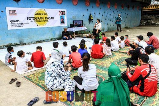 PFI Medan Edukasi Anak-anak Kampung Sejahtera Memotret