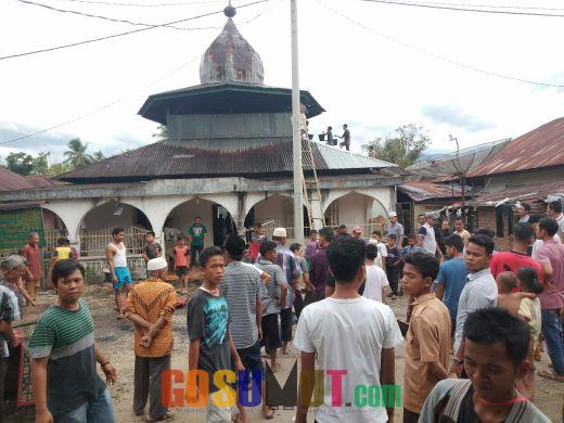 Masyarakat Desa Hasahatan Julu Digegerkan dengan  Kebakaran Masjid Taqwa Muhammadiyah