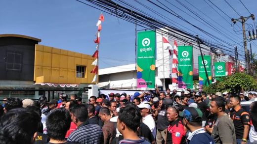 Demo Anarkis Mitra Gojek di Semarang, Kemenhub: Lebih Baik Bermusyawarah