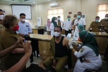 Garda Terdepan, Bupati Sergai Instruksikan Dinkes Harus Vaksinasi Bilal Mayit