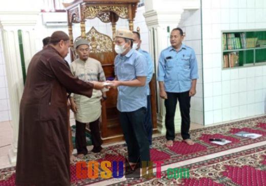 PDAM Tirta Uli Pematangsiantar Lakukan Program Ramadhan Berbagi di Dua Masjid