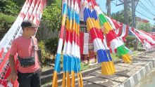 Pedagang Batagor Beradu Nasib di Kota Sibolga Sebagai Penjual Bendera Merah Putih